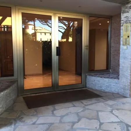 De Standing Face A La Avec Vue Exceptionnelle Sur Les Iles De Lerins Daire Mandelieu